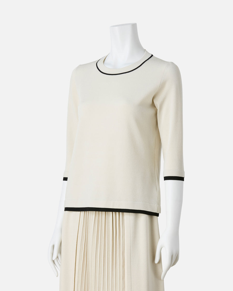 Color-coordinated knit top