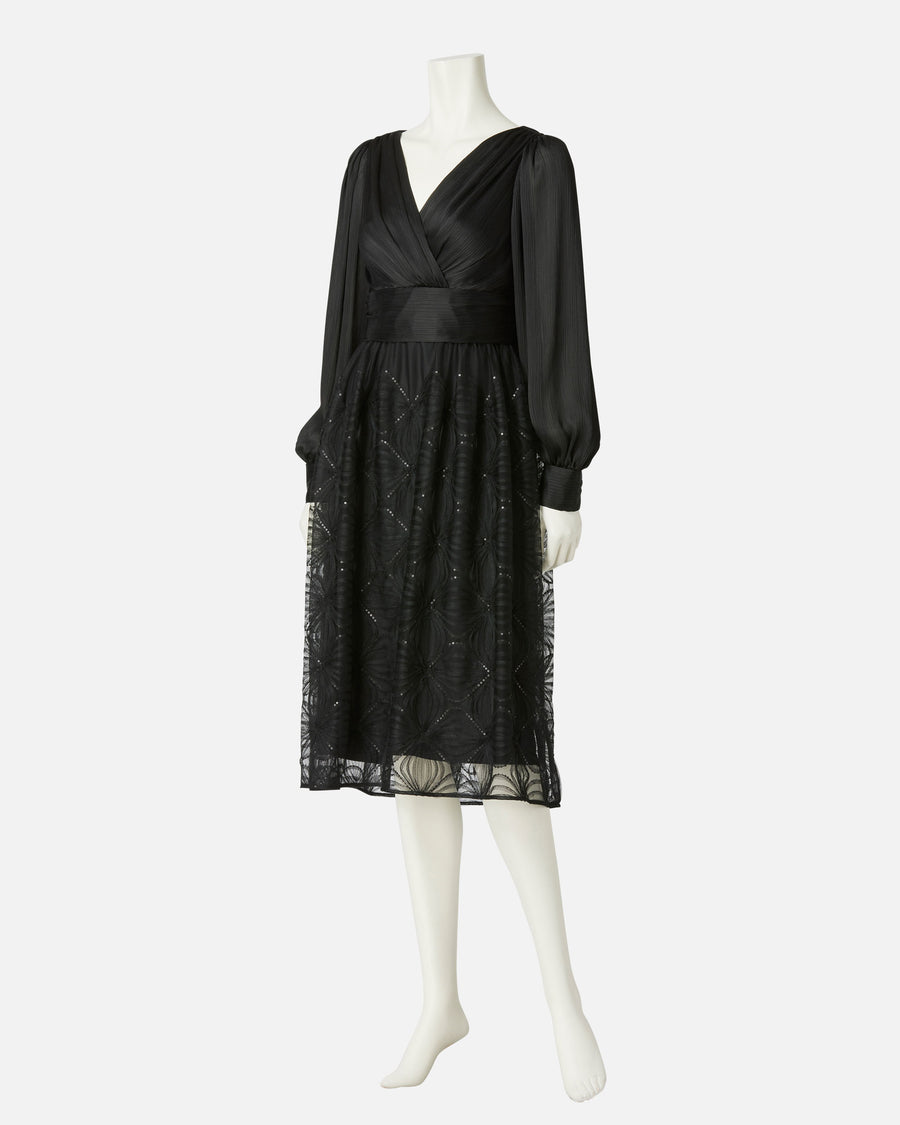 Crepe x Tulle Embroidery Dress