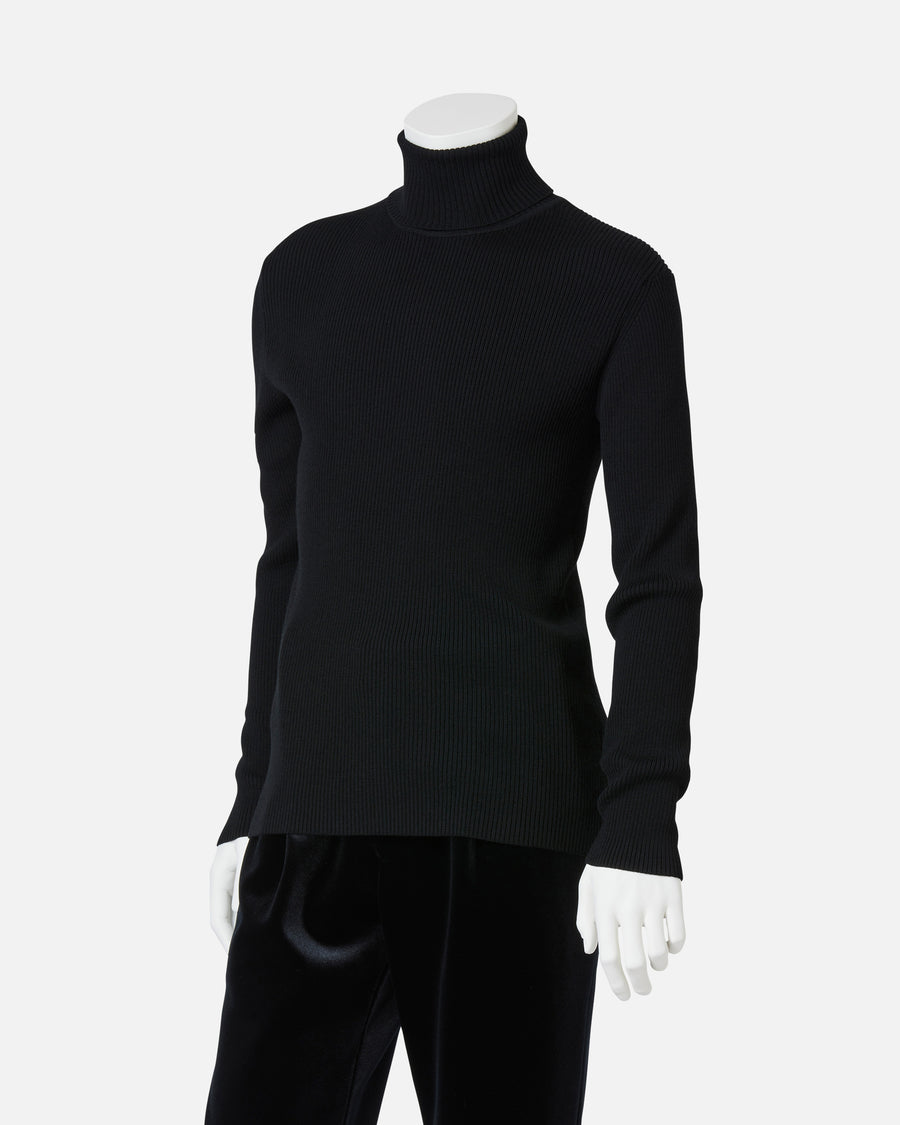 Wool turtleneck knit