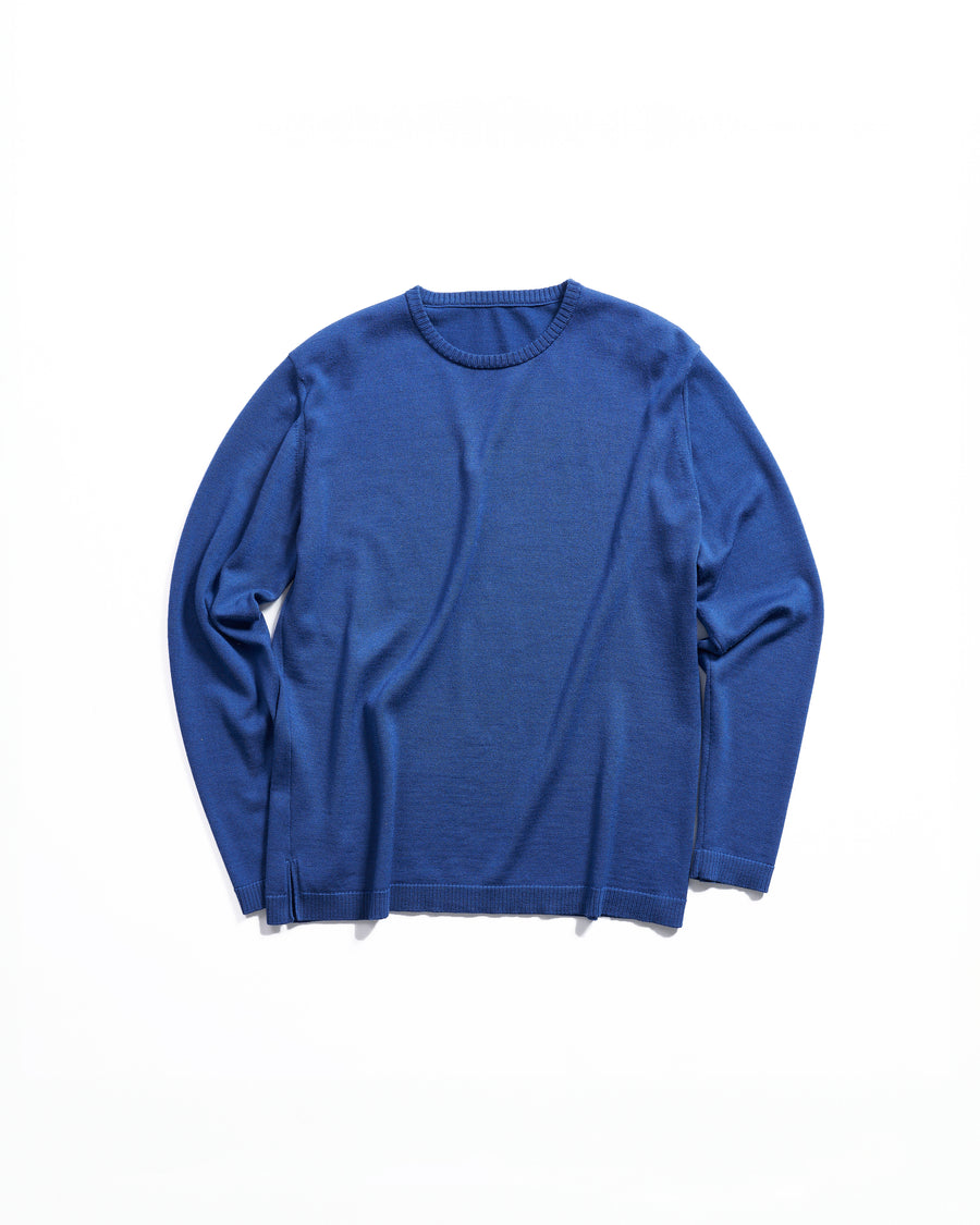 Round neck knit pullover
