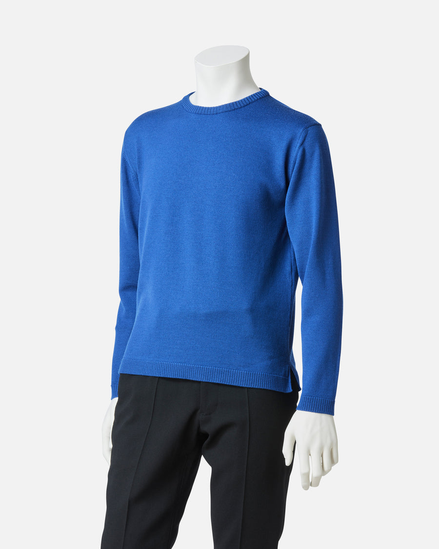 Round neck knit pullover
