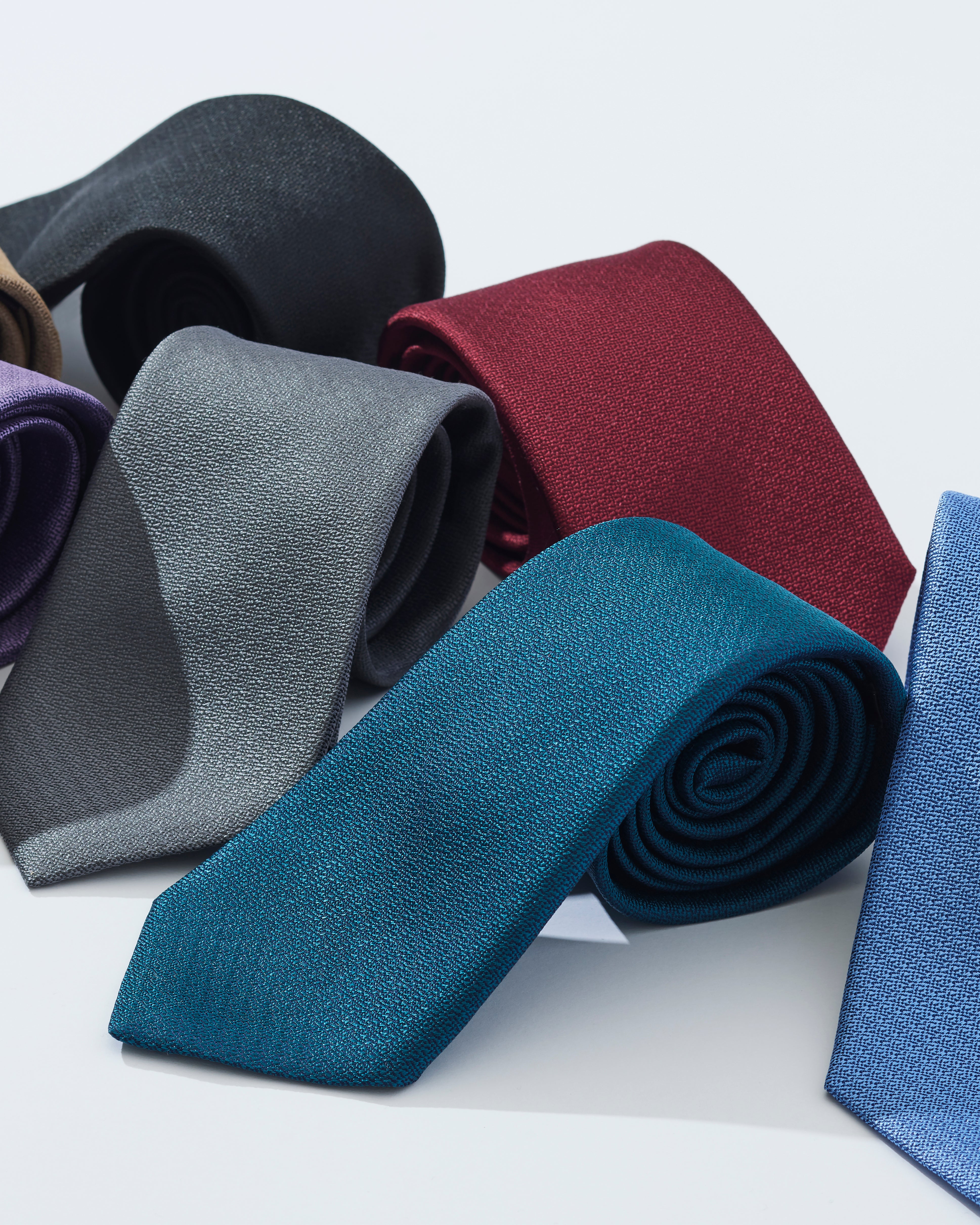 Solid Tone Silk Tie