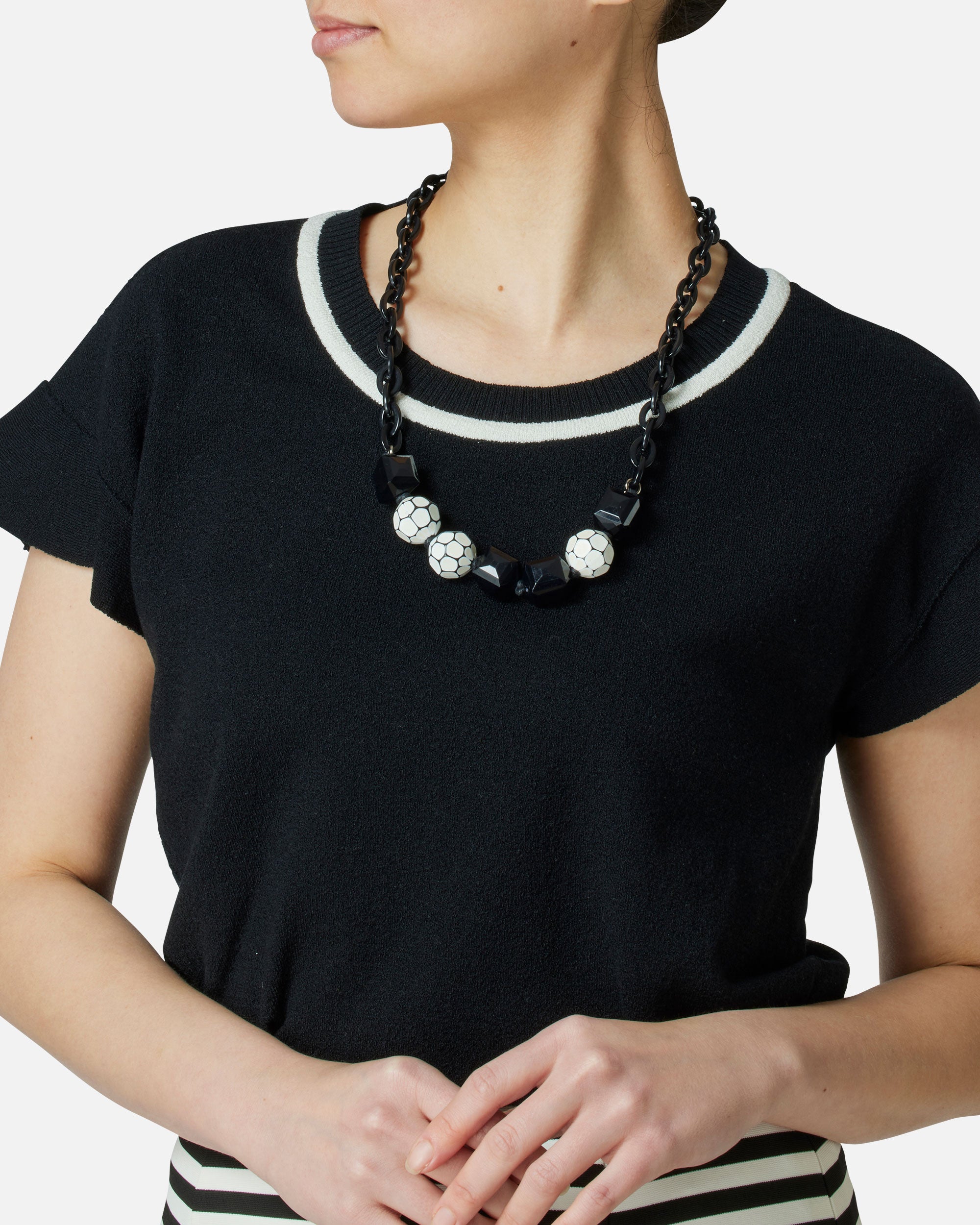 Monotone Necklace