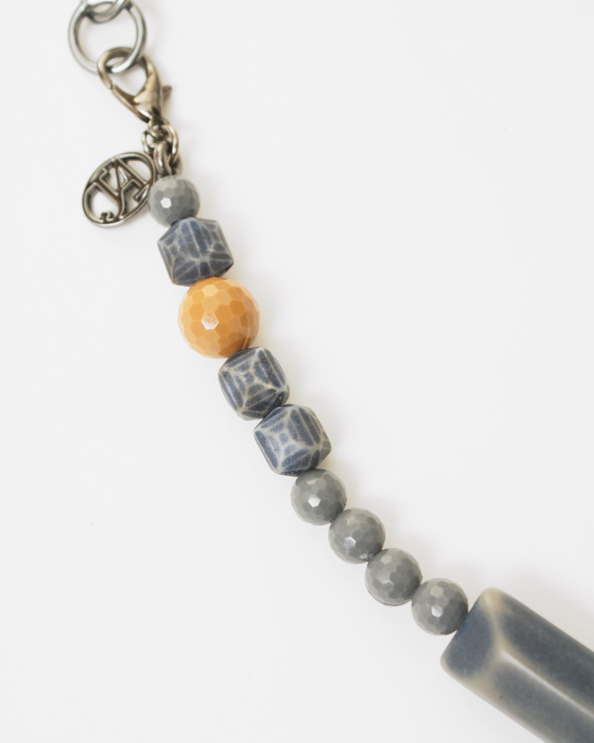 Mixed parts necklace
