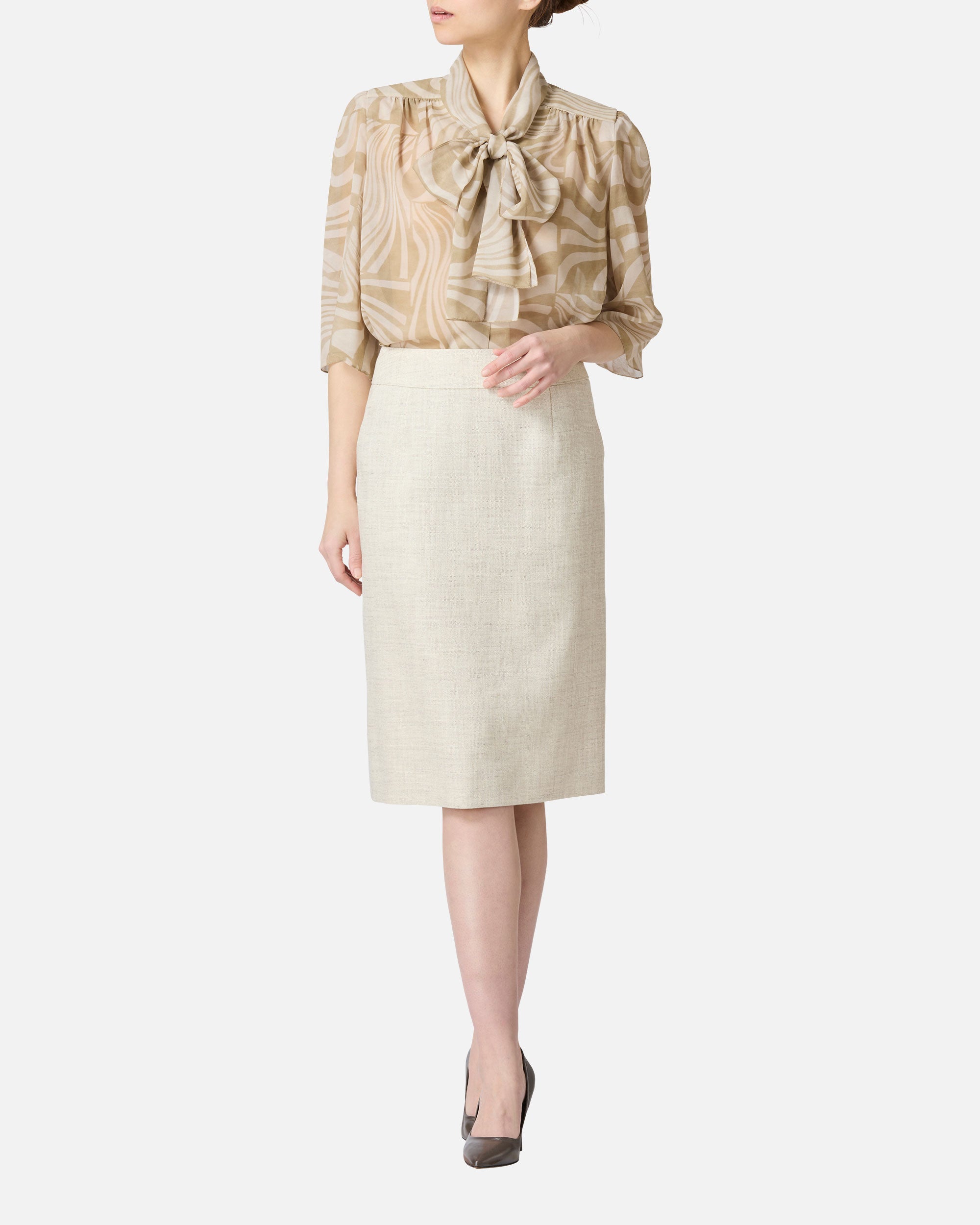 Pastel color twill tight skirt
