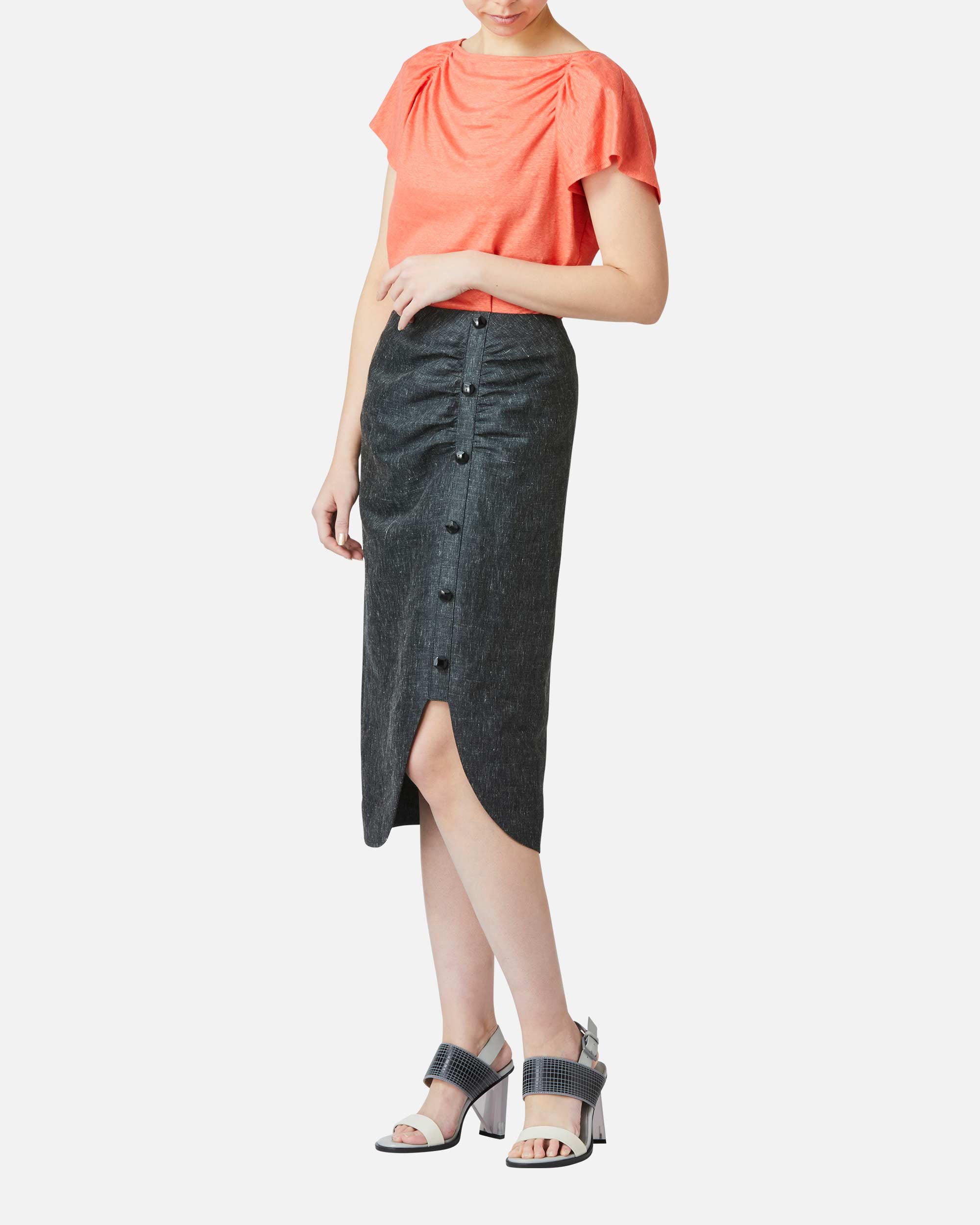 Gathered slit skirt