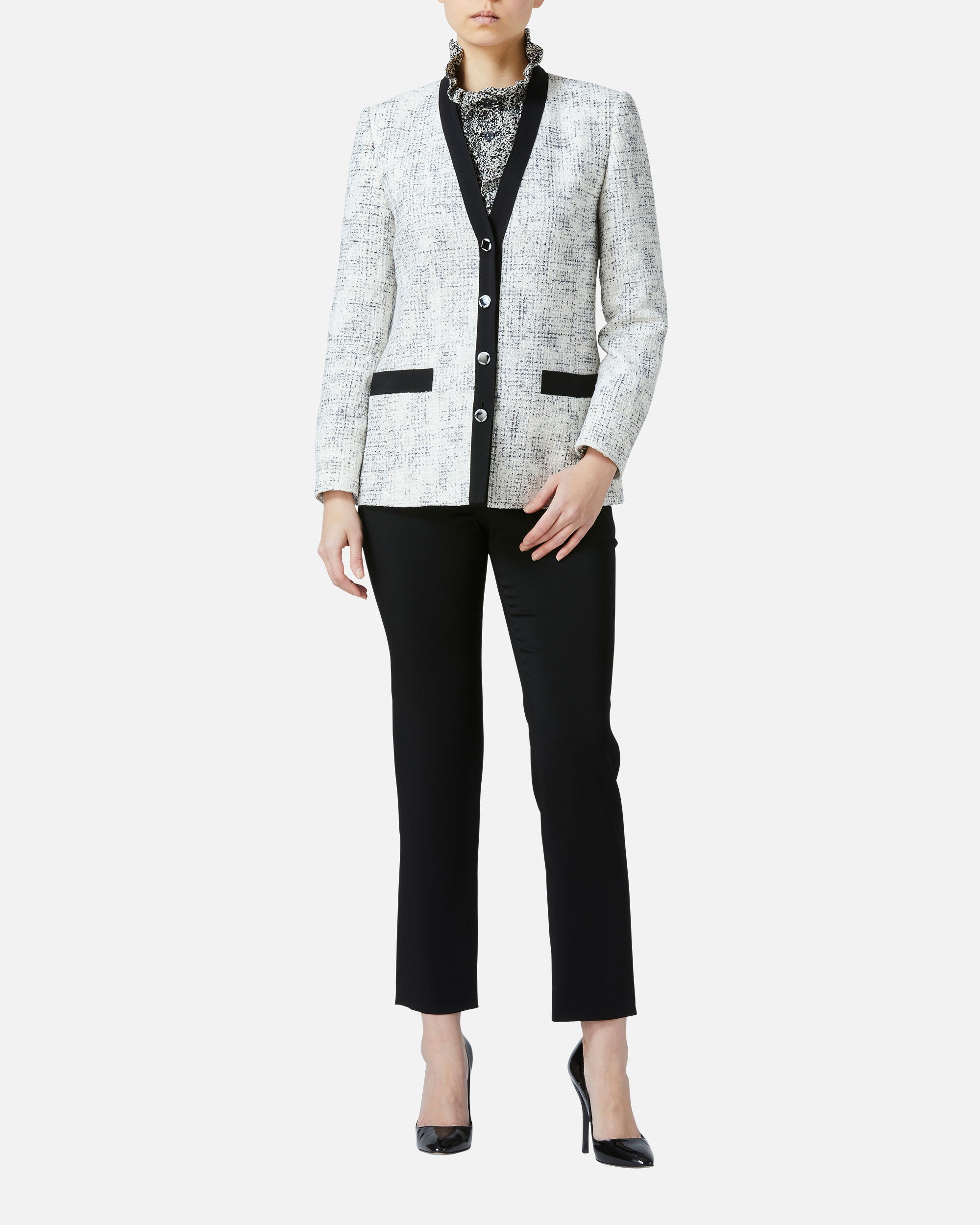 Stretch crepe tapered pants
