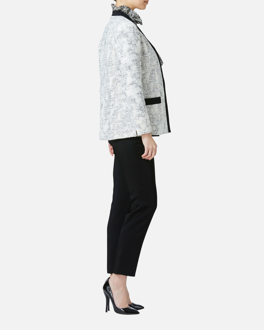 Stretch crepe tapered pants