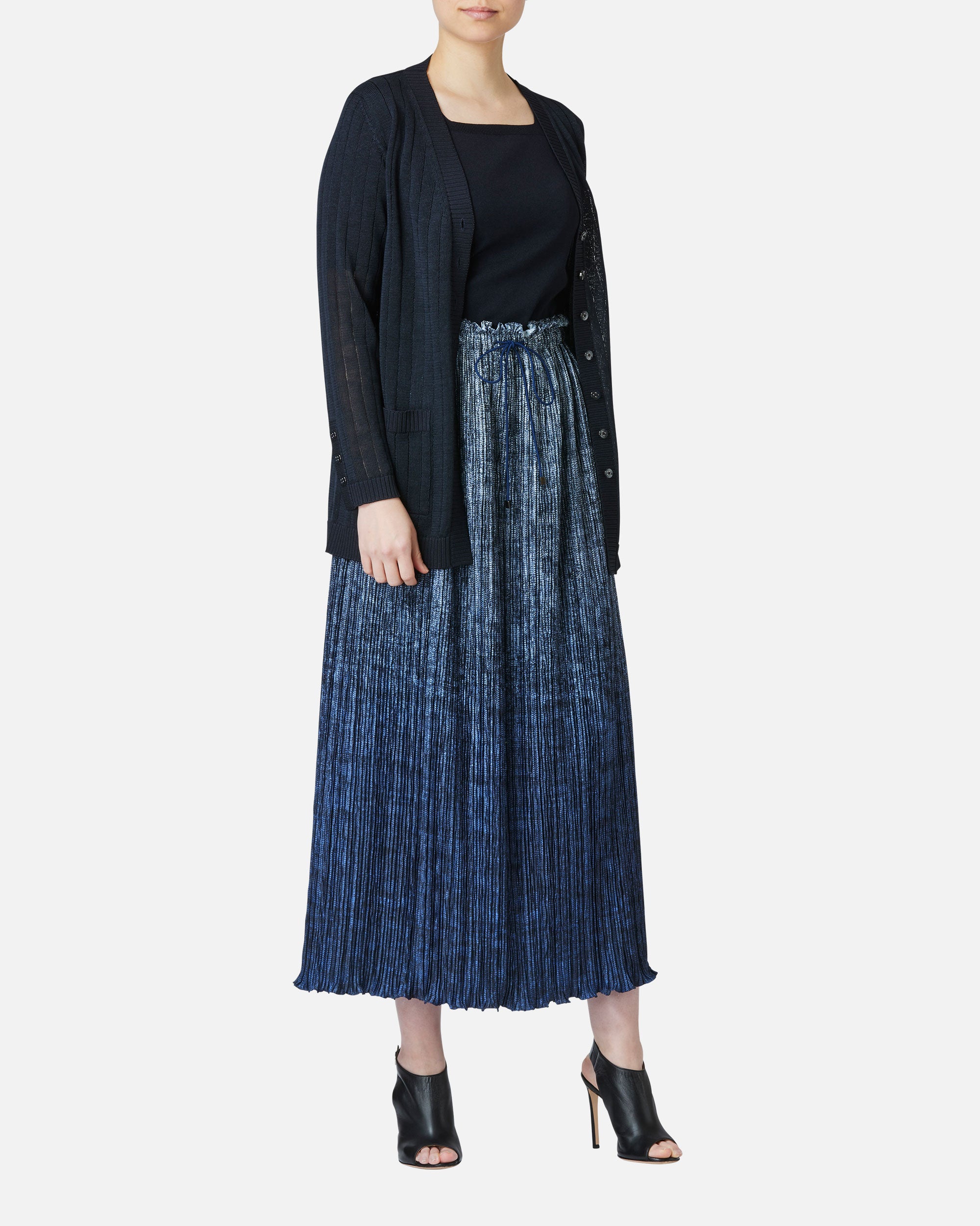 Square neck pullover