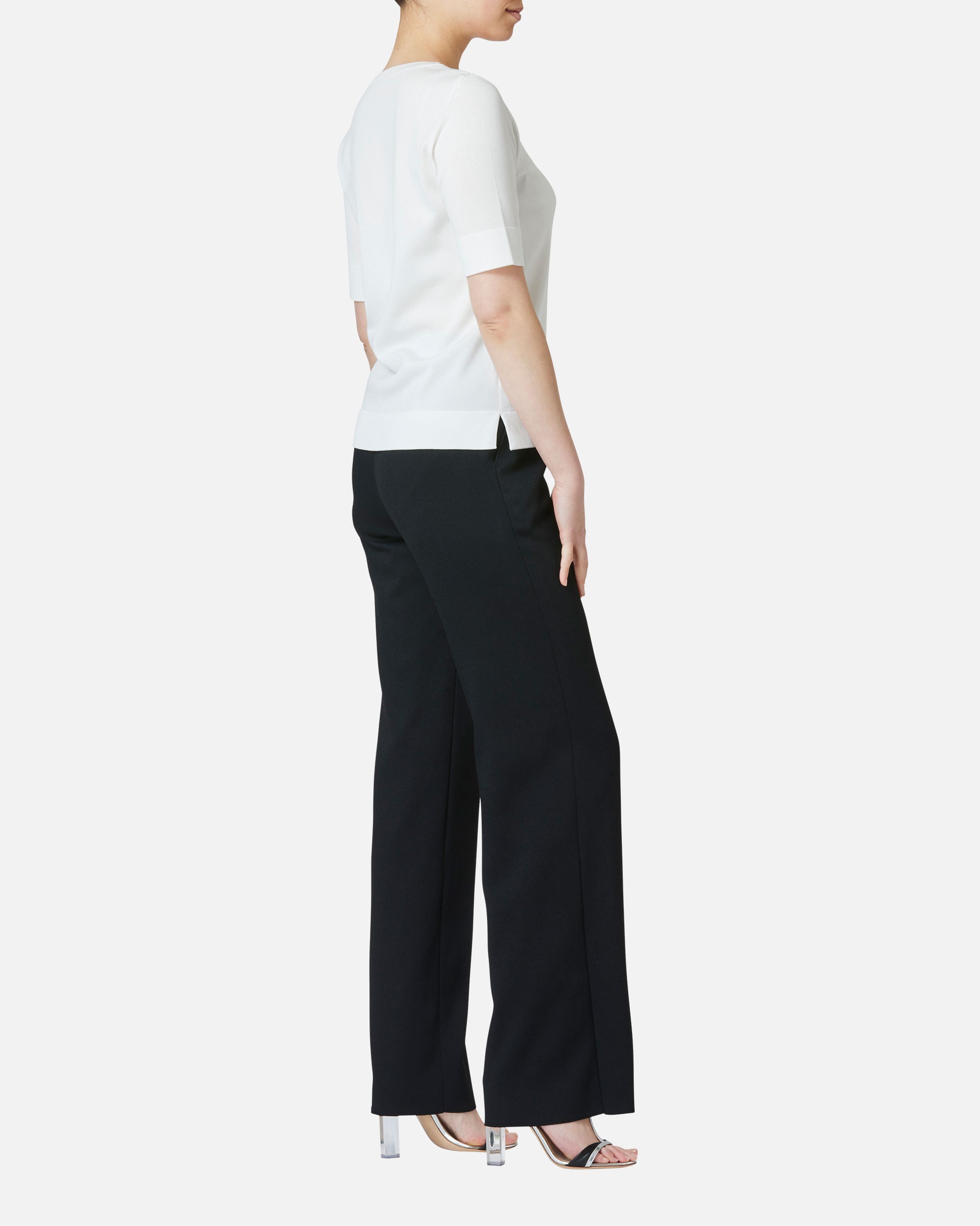 Square neck pullover