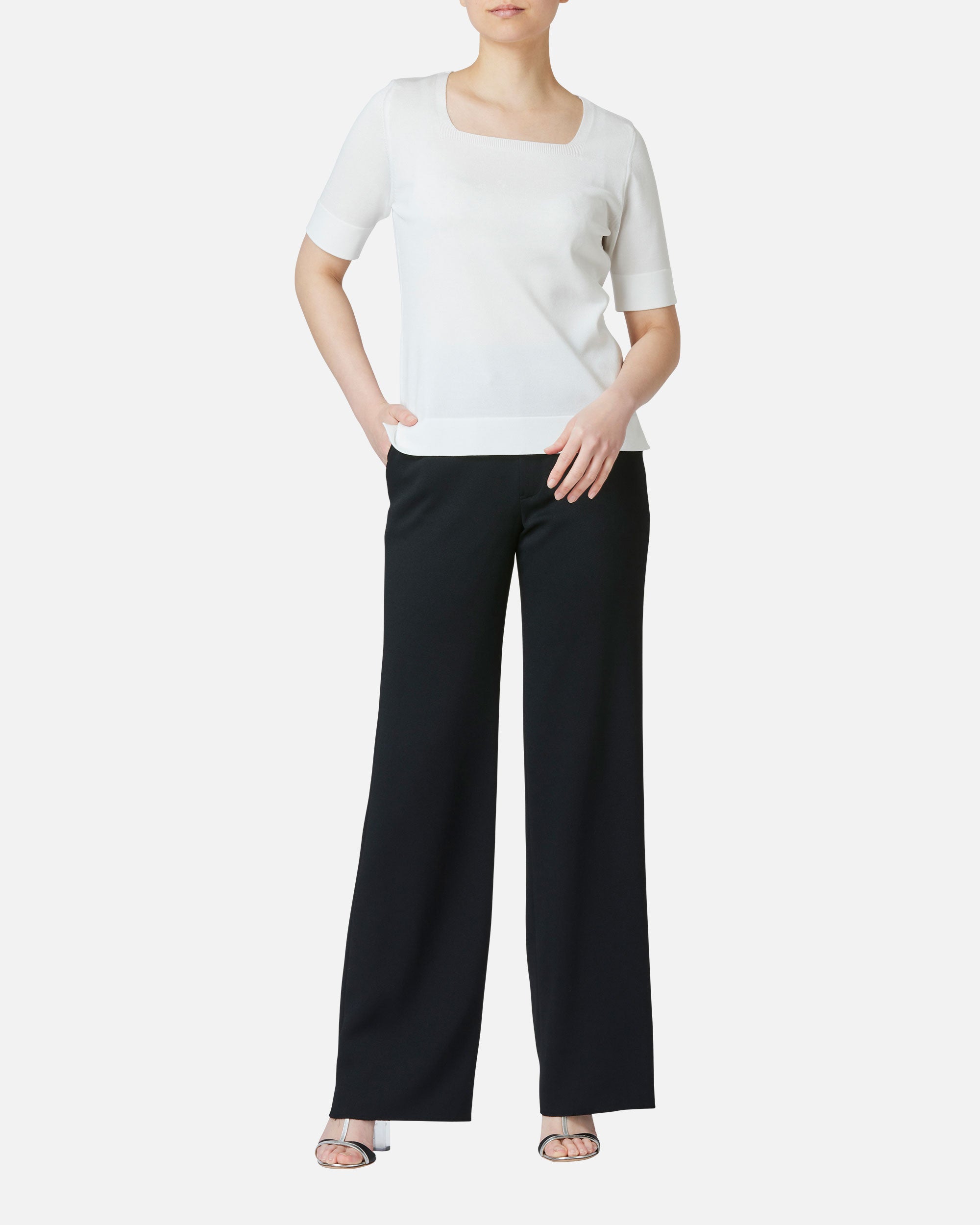 Square neck pullover