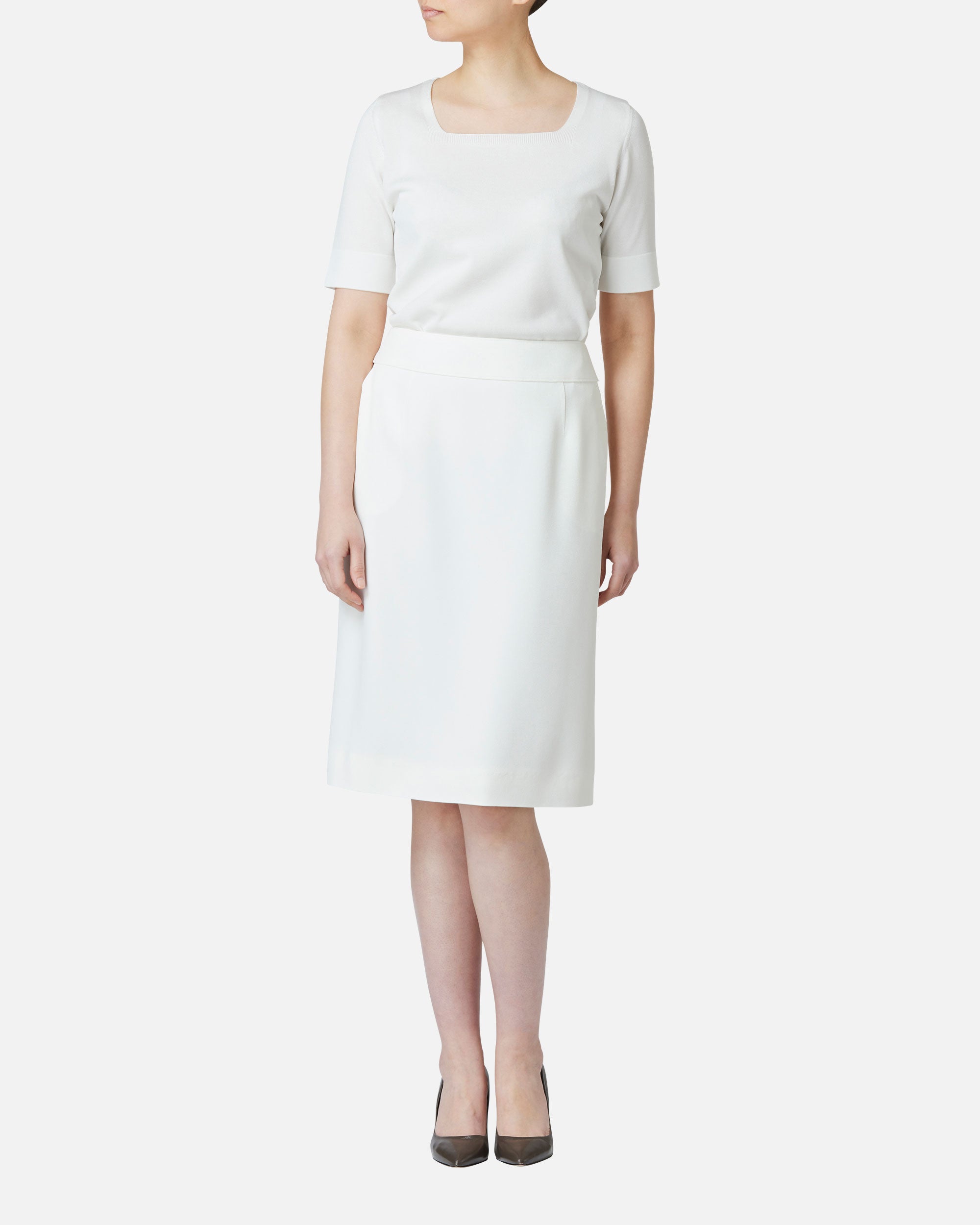 Square neck pullover