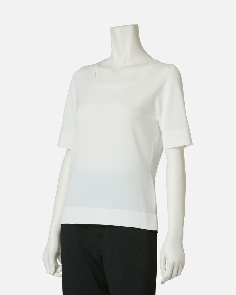 Square neck pullover