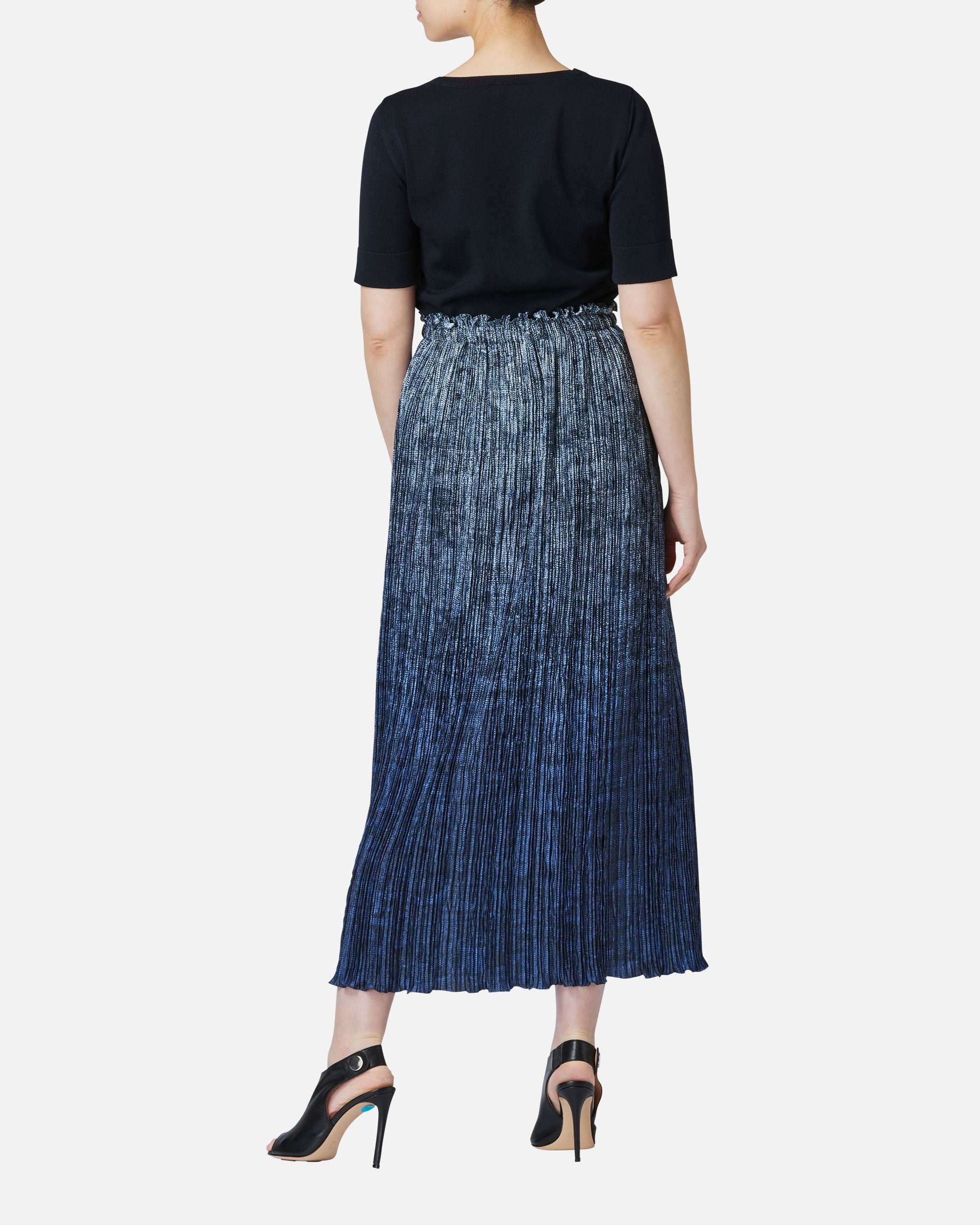 Square neck pullover