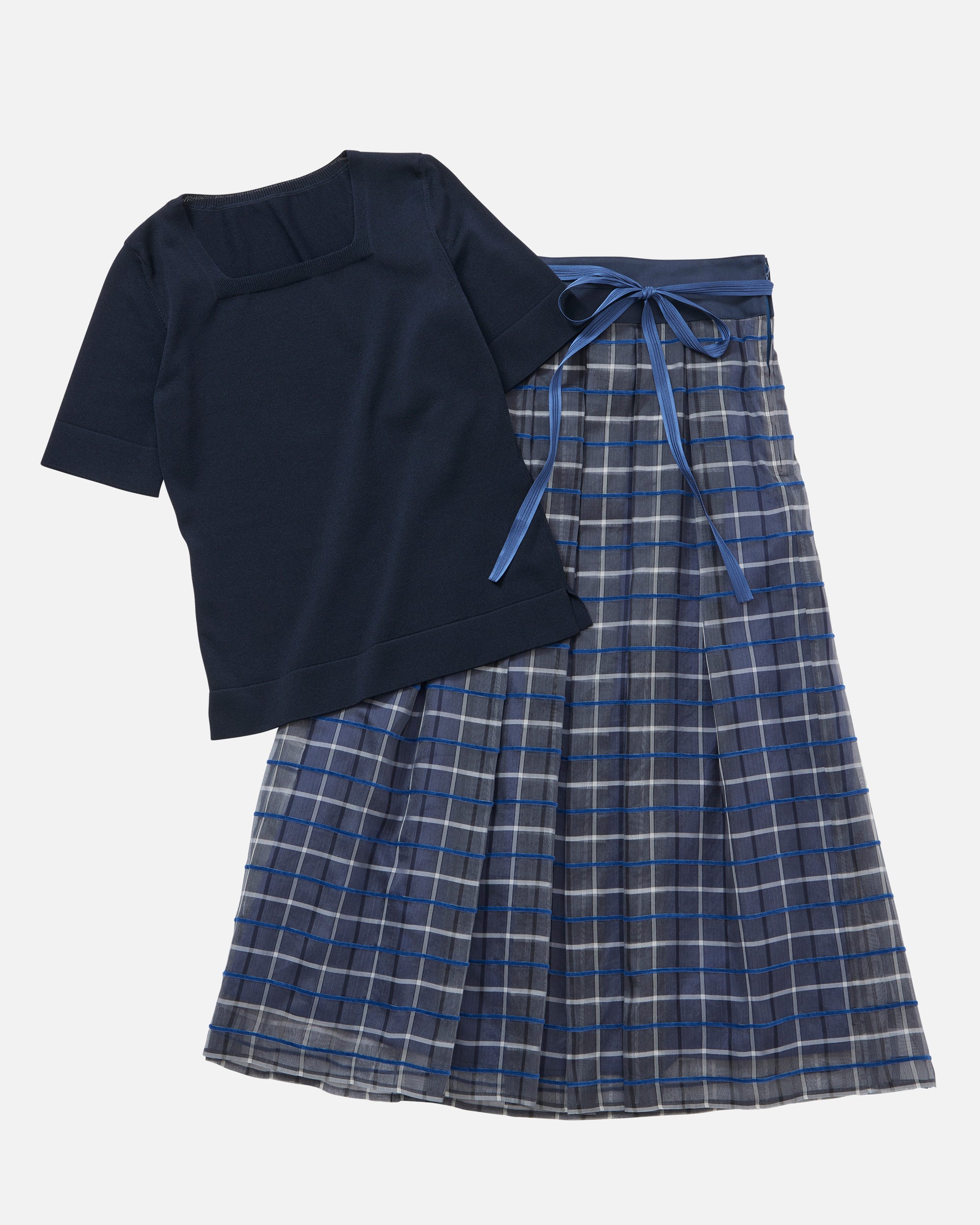 Square neck pullover