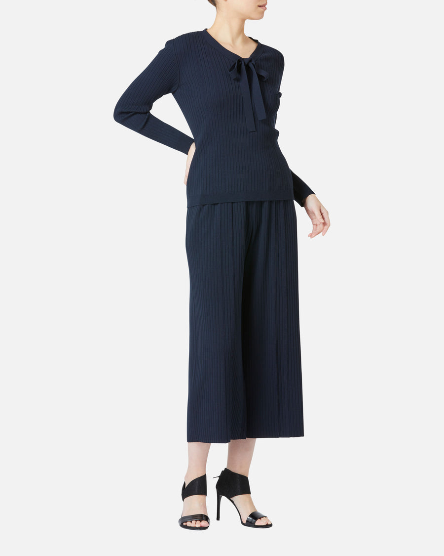 Semi-wide knit pants