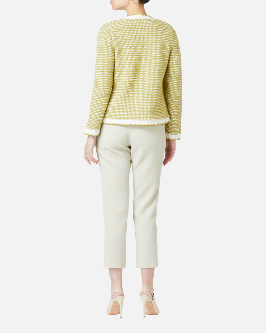 No-collar jacket-like cardigan