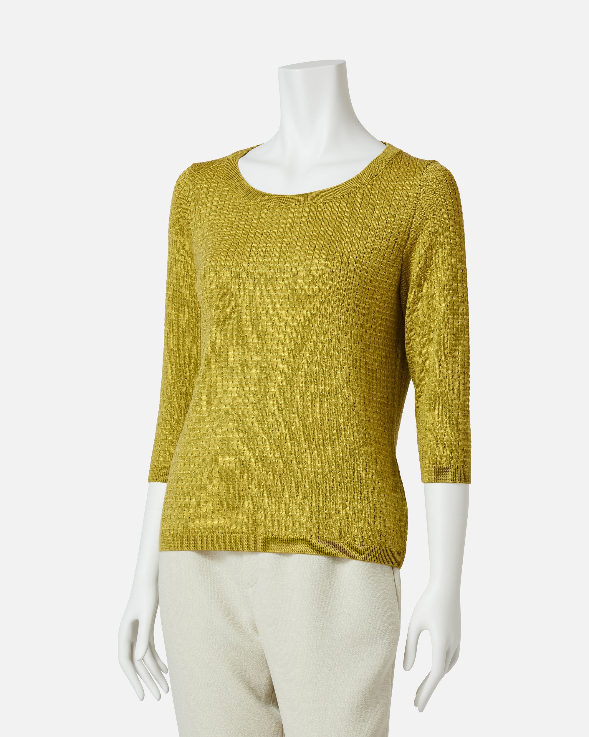 Tuck knit pullover
