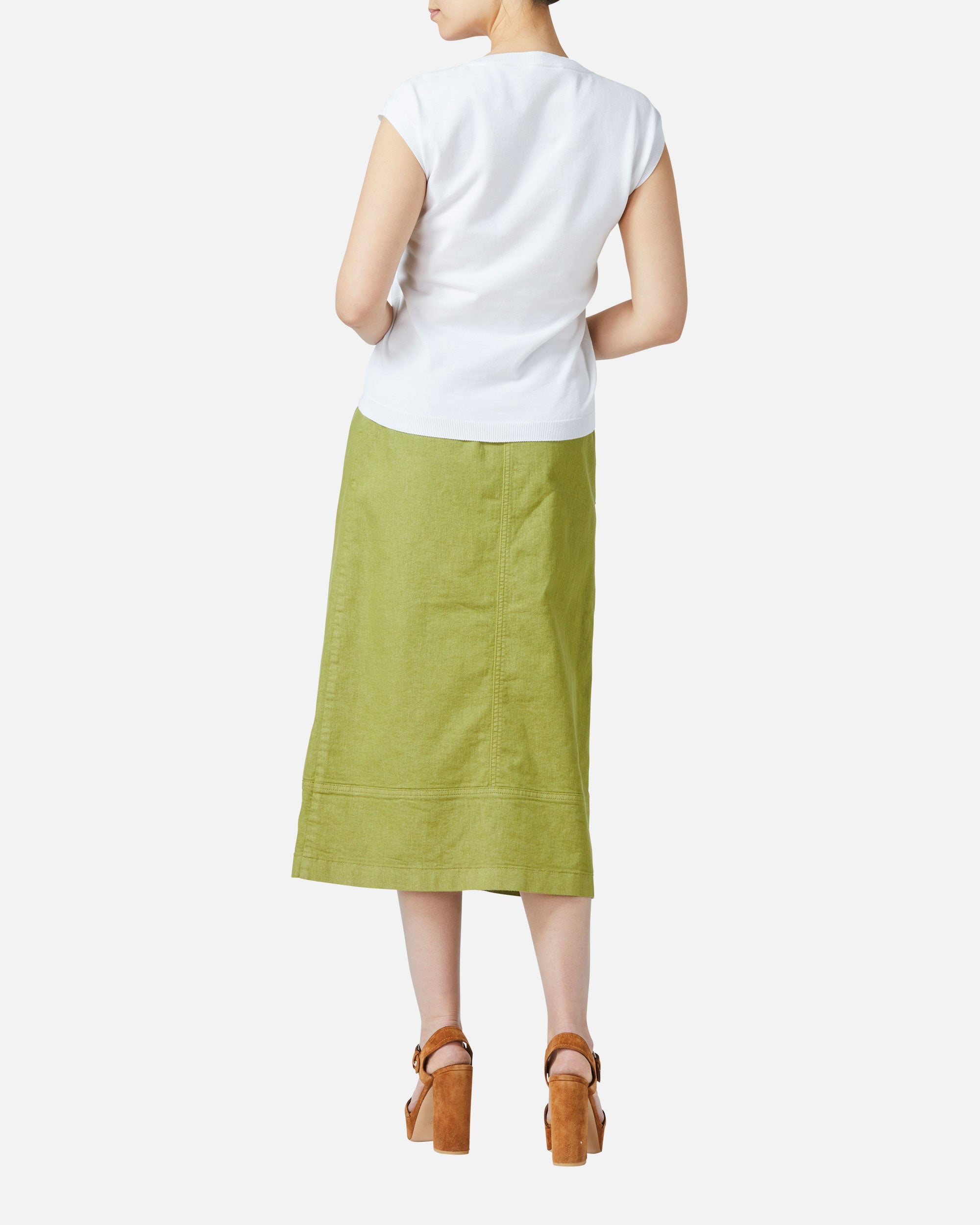 Embroidered stitch knit pullover