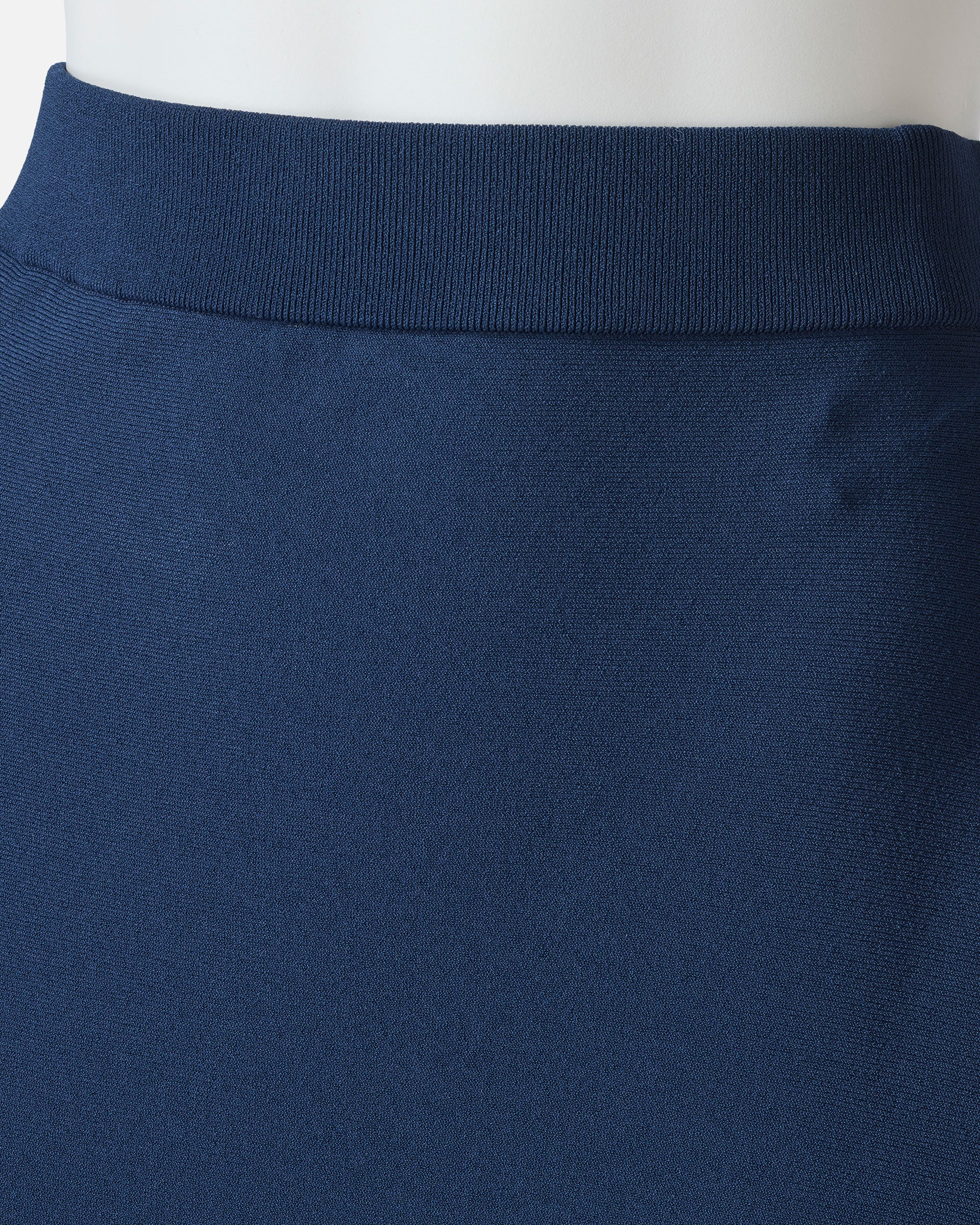 Asymmetrical knit skirt