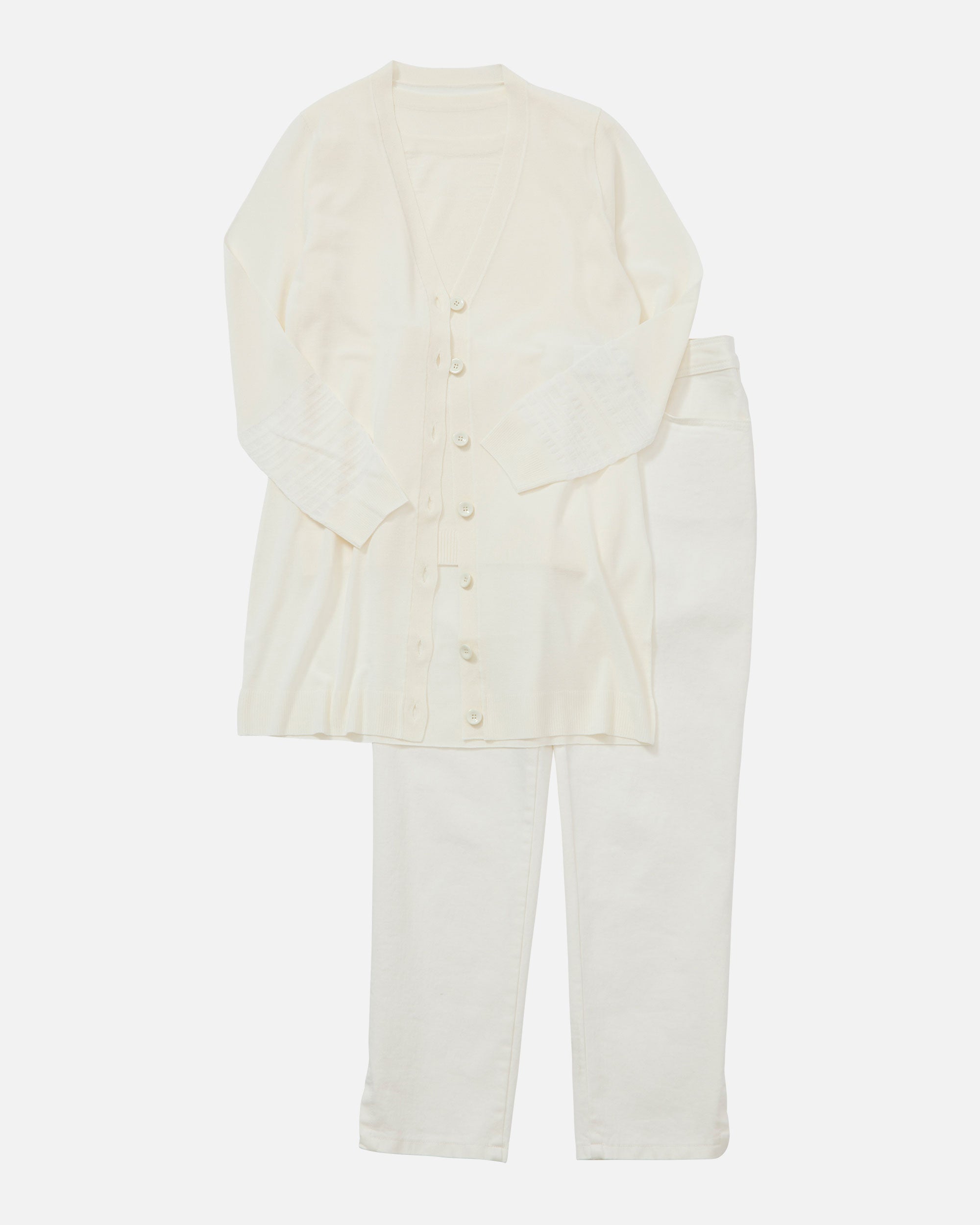 White denim pants