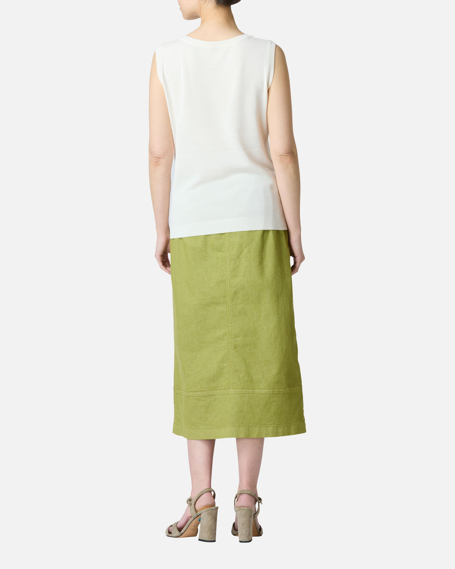 Stretch knit sleeveless pullover