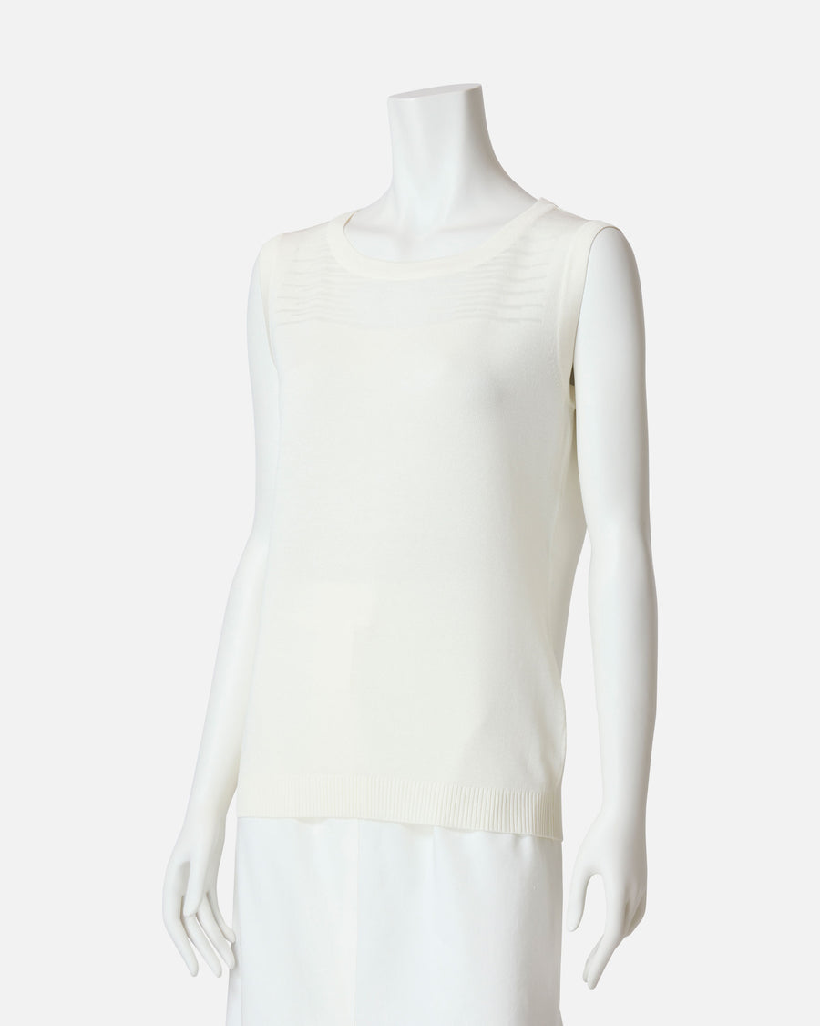 Stretch knit sleeveless pullover