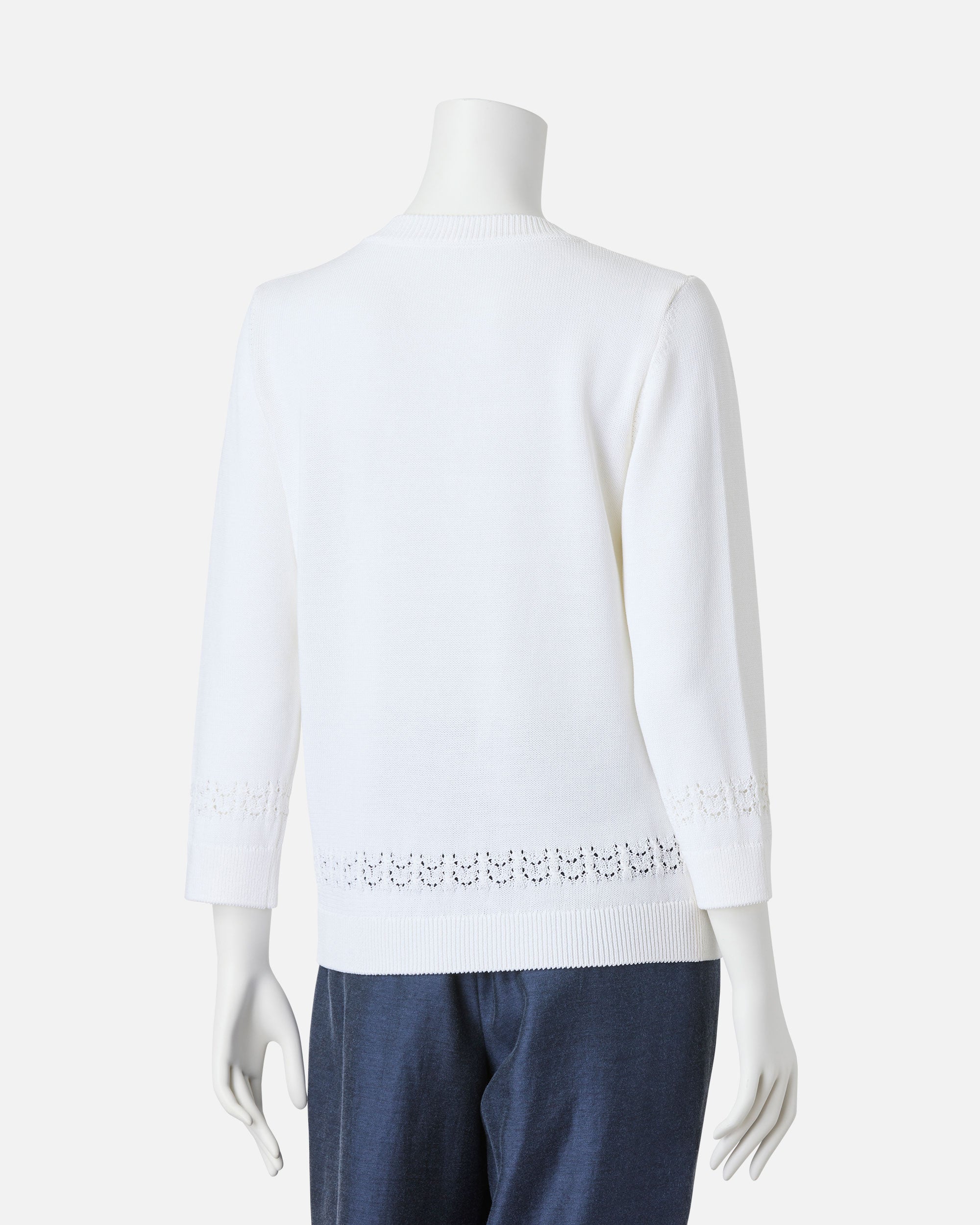 Knitted pullover