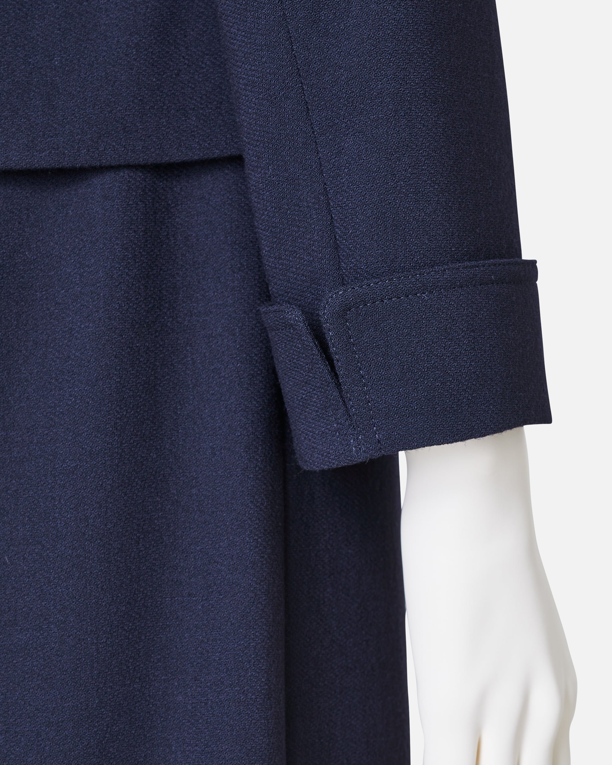 Frill collar ensemble